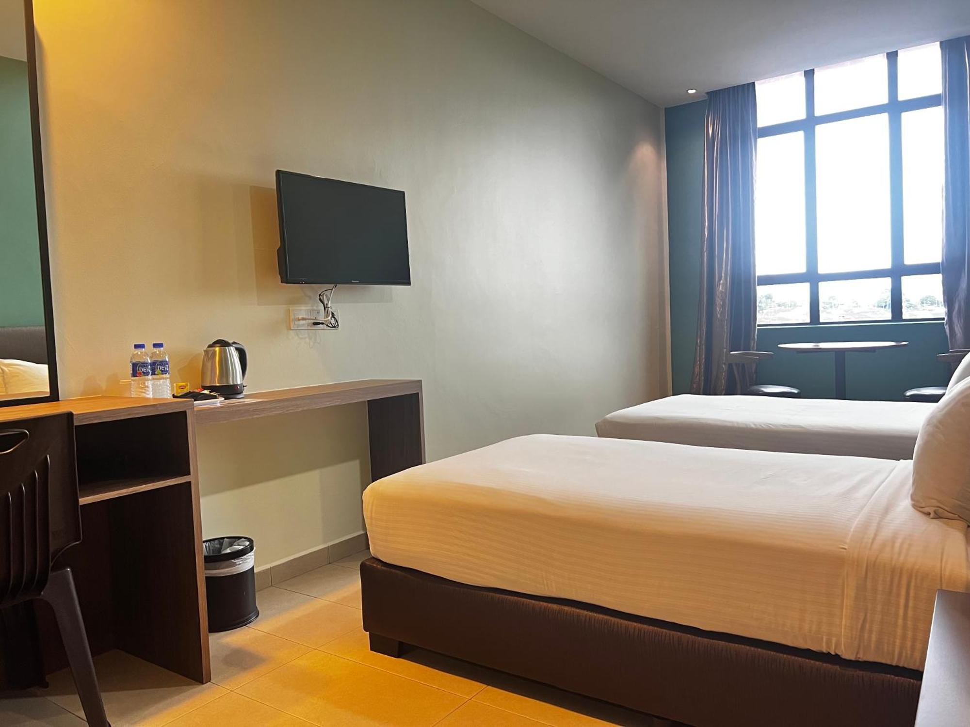 Sin Lien Hotel Kluang Bagian luar foto