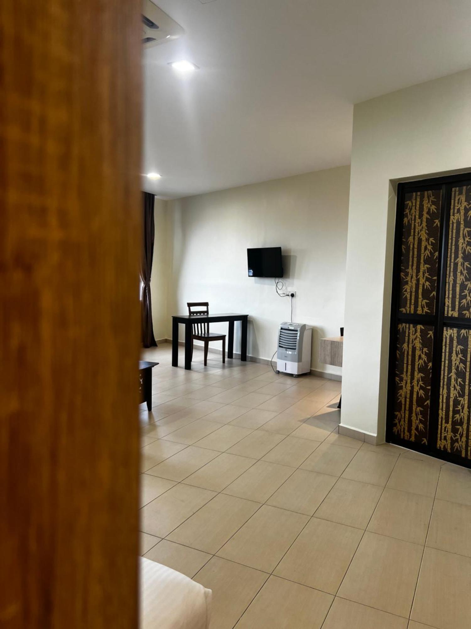 Sin Lien Hotel Kluang Bagian luar foto