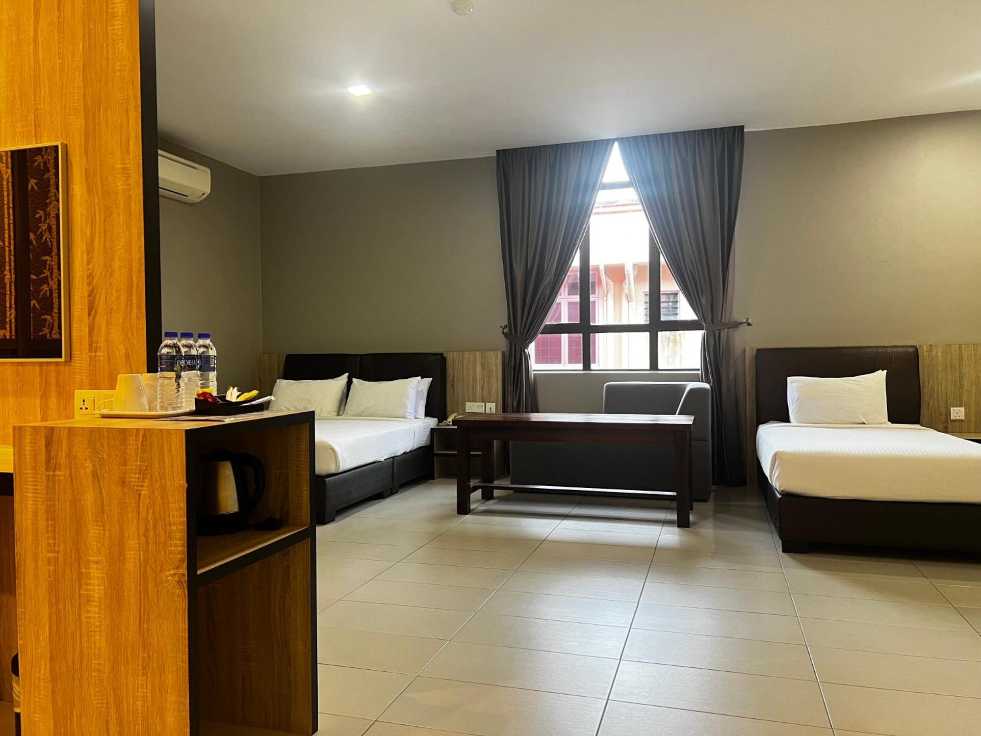 Sin Lien Hotel Kluang Bagian luar foto