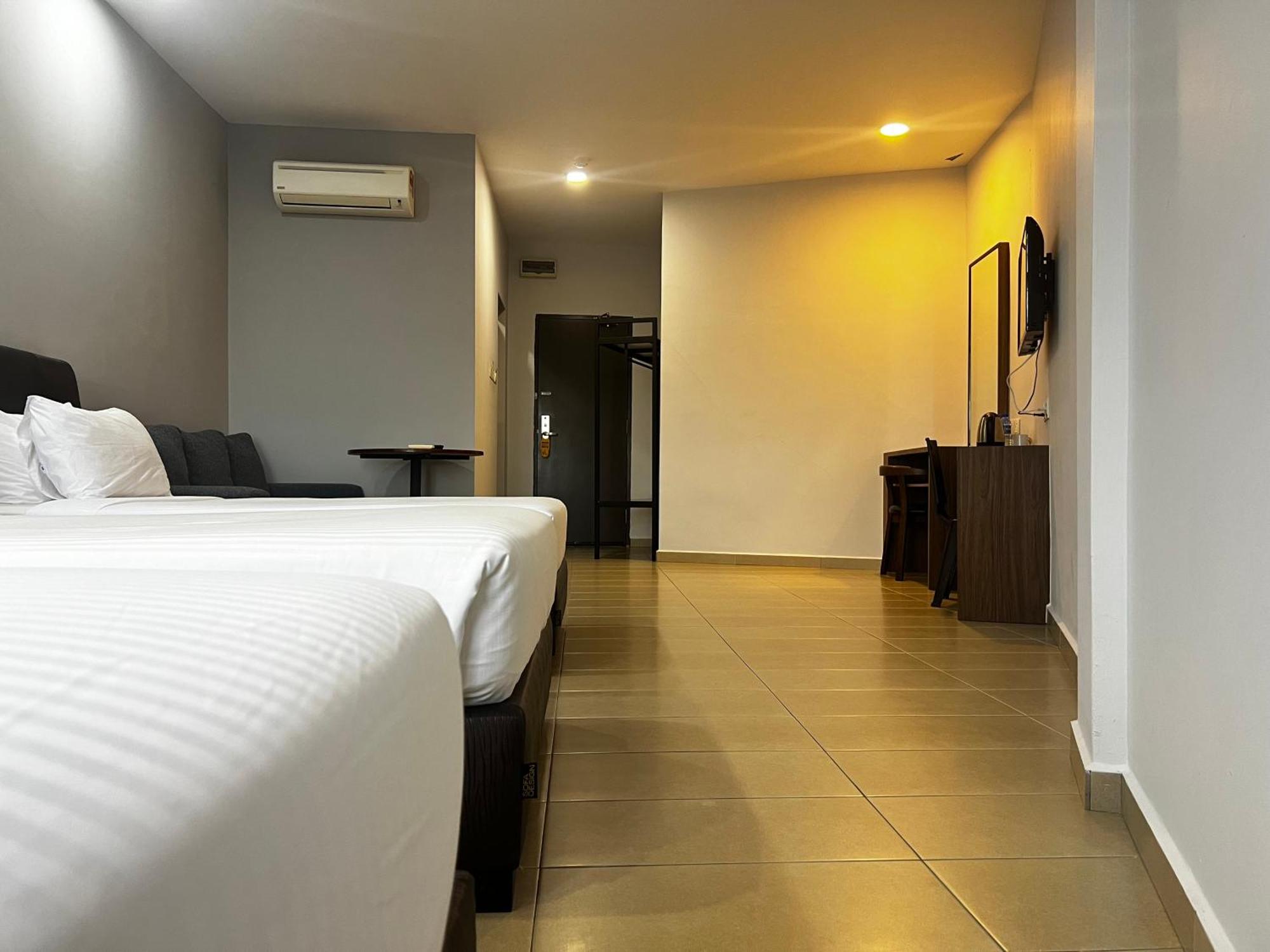 Sin Lien Hotel Kluang Bagian luar foto