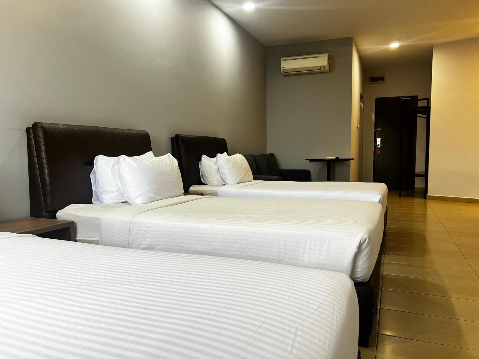 Sin Lien Hotel Kluang Bagian luar foto