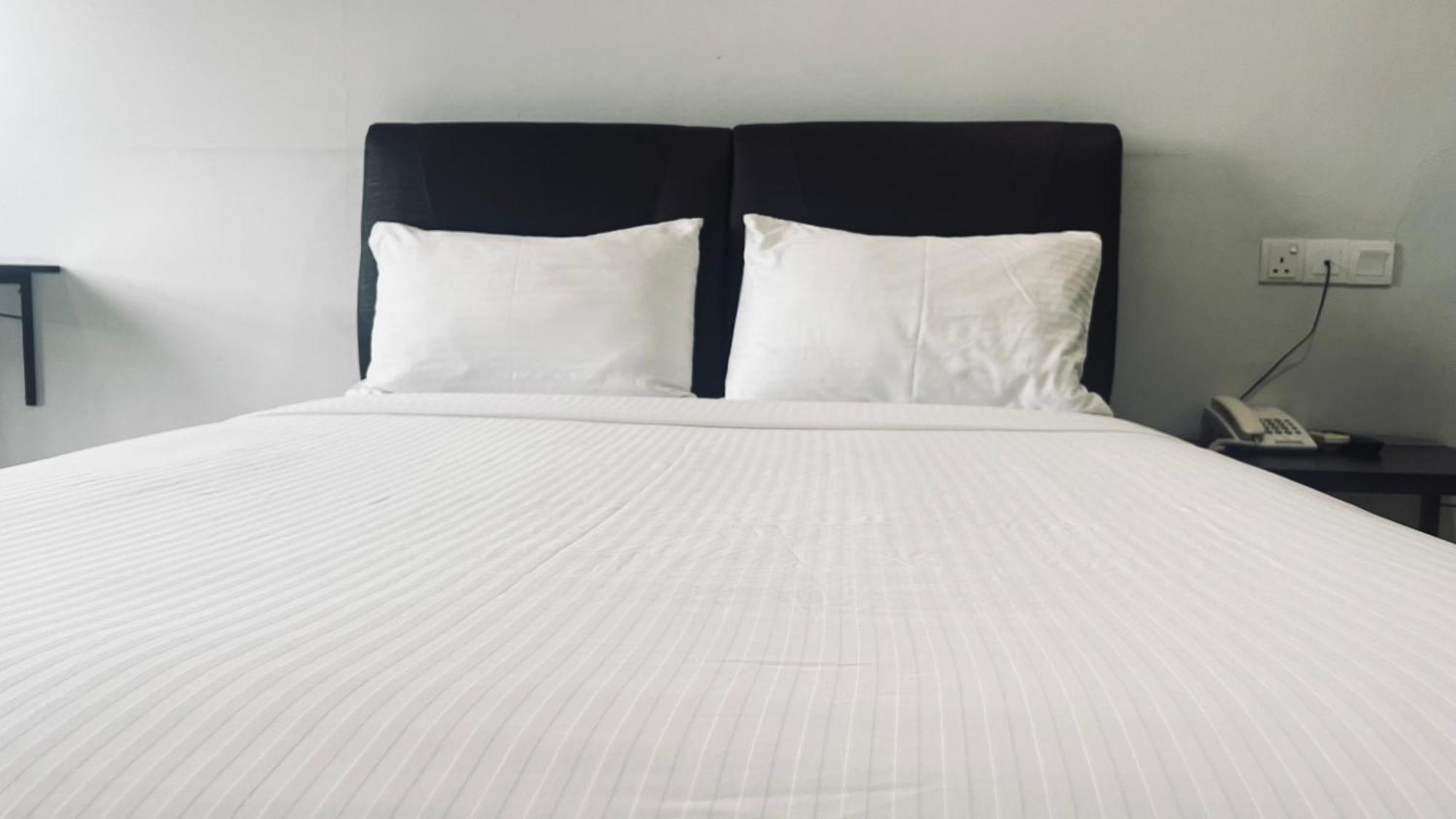Sin Lien Hotel Kluang Bagian luar foto