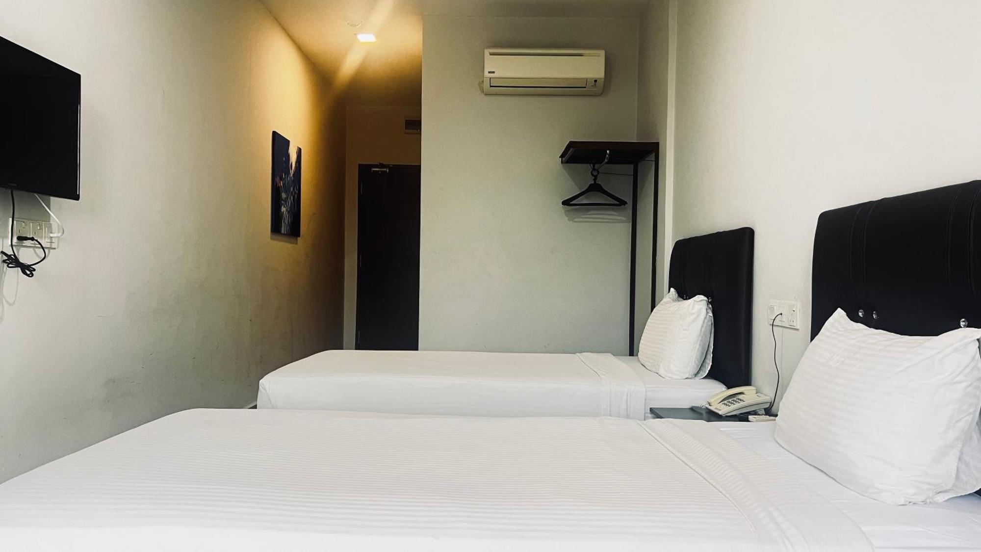 Sin Lien Hotel Kluang Bagian luar foto