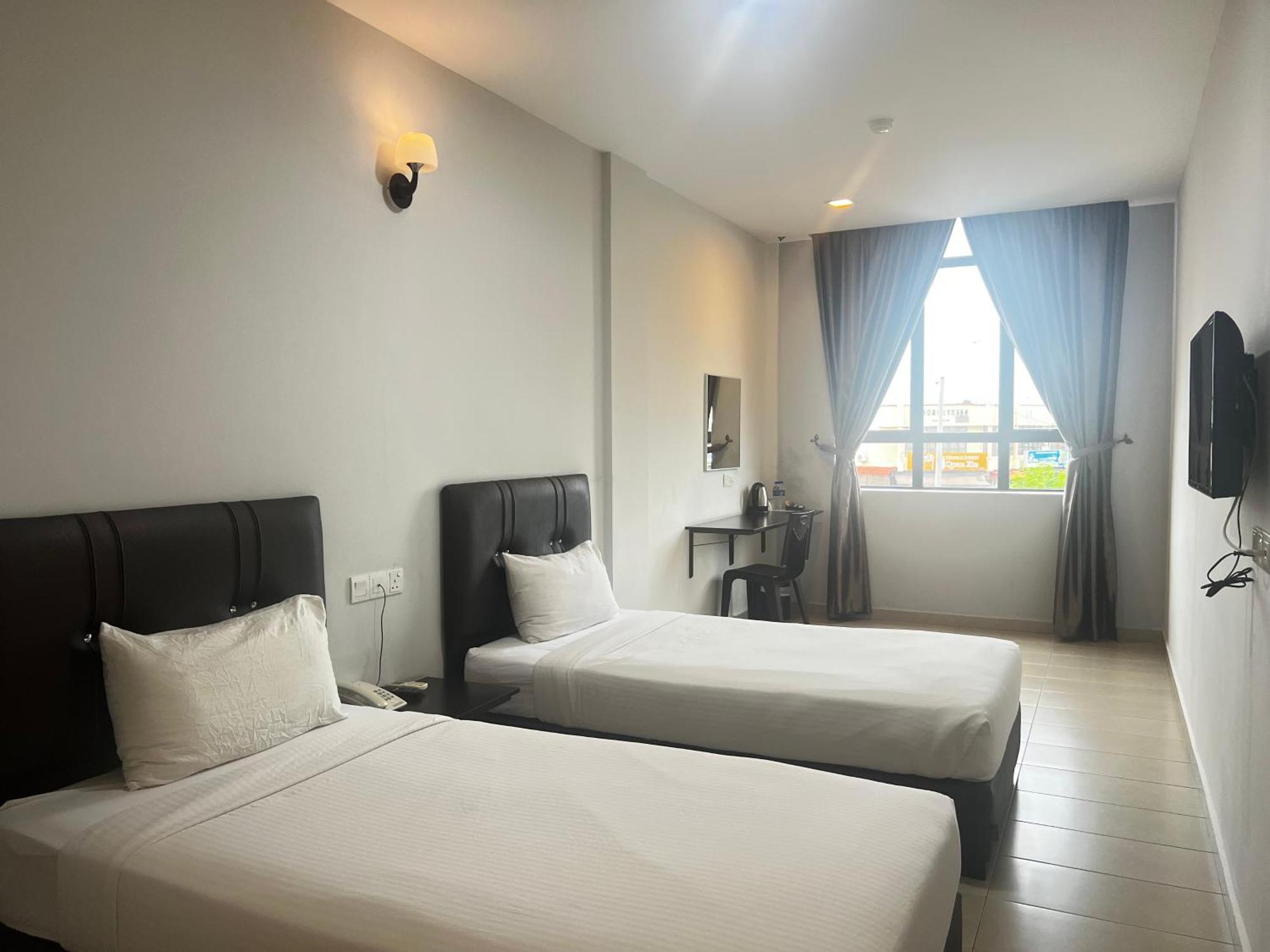 Sin Lien Hotel Kluang Bagian luar foto